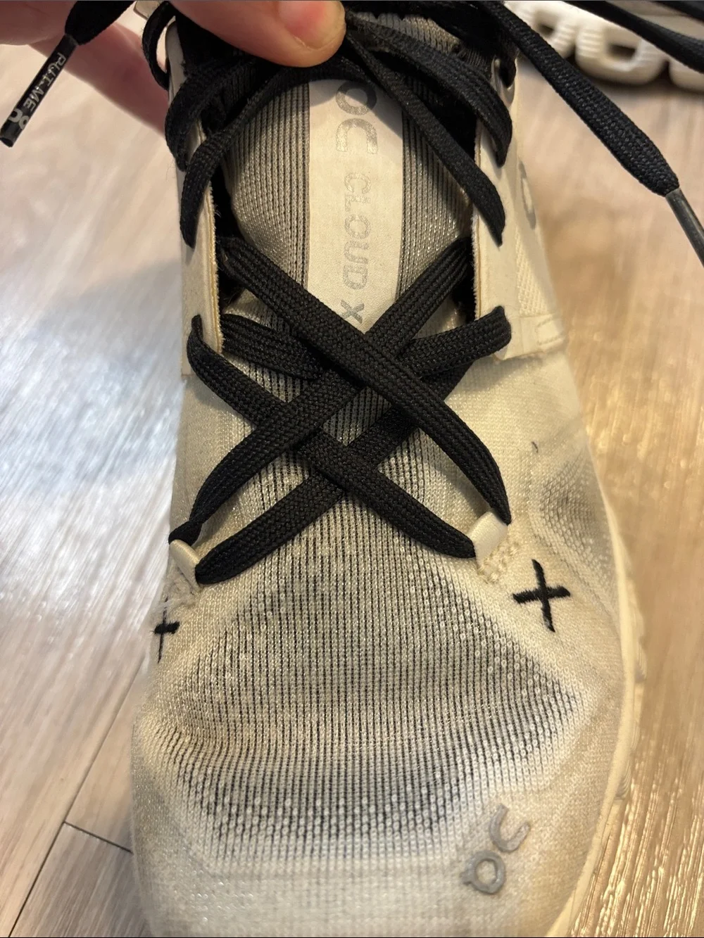 On Cloud X Women’s Size 5 White Mesh Running Athletic Sneaker